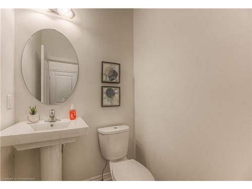 223 Broadacre Drive Drive, Kitchener, ON - Indoor Photo Showing Bathroom