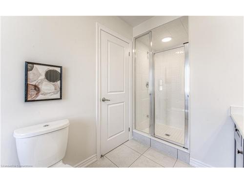 223 Broadacre Drive Drive, Kitchener, ON - Indoor Photo Showing Bathroom