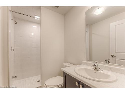 223 Broadacre Drive Drive, Kitchener, ON - Indoor Photo Showing Bathroom