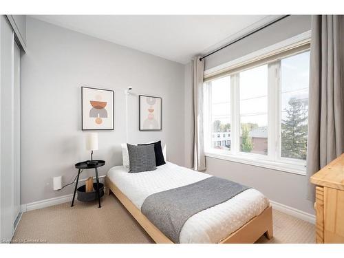 22-120 Twenty Fourth Street, Toronto, ON - Indoor Photo Showing Bedroom