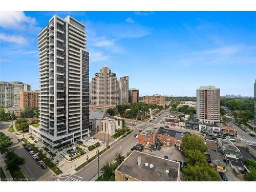 1605-30 Canterbury Place, Toronto, ON - Outdoor With Facade