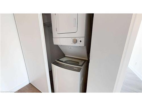 A303-1117 Cooke Boulevard, Burlington, ON - Indoor Photo Showing Laundry Room