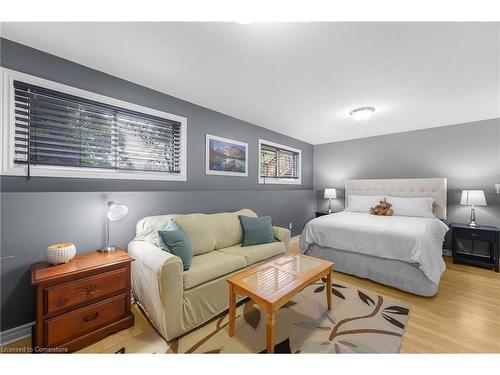 25 Lisbon Court, Wasaga Beach, ON - Indoor Photo Showing Bedroom