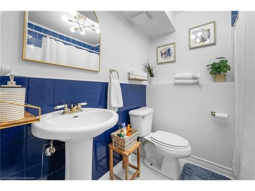 25 Lisbon Court, Wasaga Beach, ON - Indoor Photo Showing Bathroom