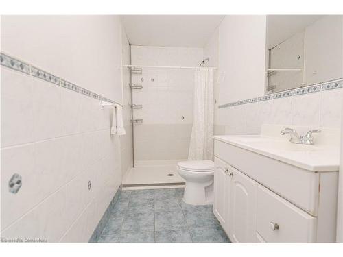 32 King Richard Court, Markham, ON - Indoor Photo Showing Bathroom