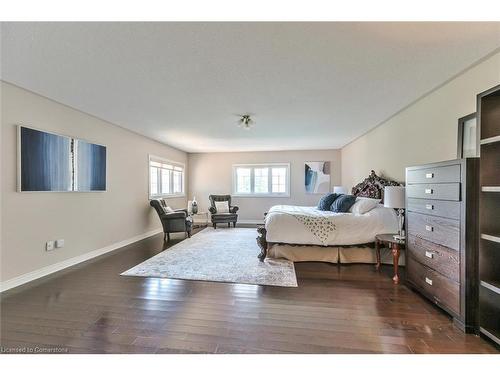 3588 Thorpedale Court, Mississauga, ON - Indoor Photo Showing Bedroom