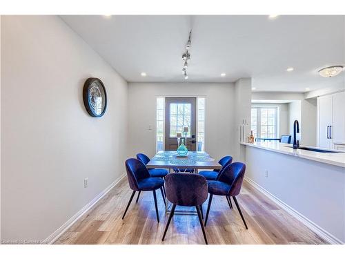 3109 Stornoway Circle, Oakville, ON - Indoor Photo Showing Dining Room