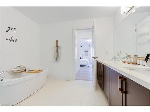 61 Wheatfield Road, Barrie, ON - Indoor Photo Showing Bathroom