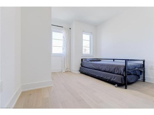 61 Wheatfield Road, Barrie, ON - Indoor Photo Showing Bedroom