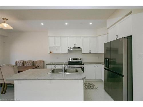 15 Hitchman Street, Paris, ON - Indoor Photo Showing Kitchen With Double Sink With Upgraded Kitchen