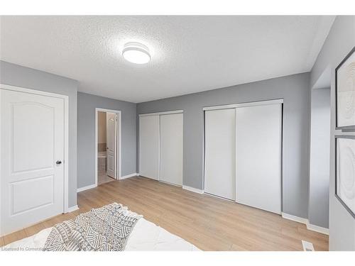 791 Candlestick Circle, Mississauga, ON - Indoor Photo Showing Other Room