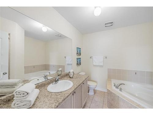 791 Candlestick Circle, Mississauga, ON - Indoor Photo Showing Bathroom