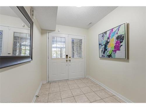 791 Candlestick Circle, Mississauga, ON - Indoor Photo Showing Other Room