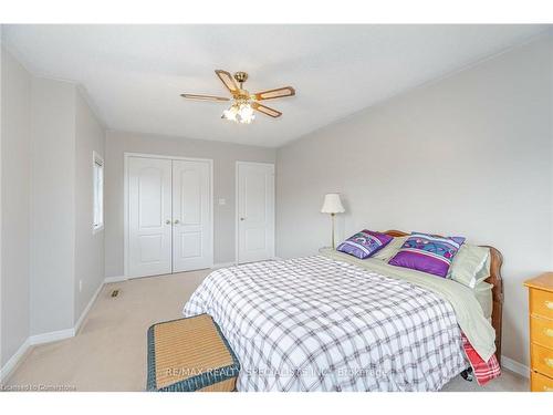 5916 Bermuda Drive, Mississauga, ON - Indoor Photo Showing Bedroom