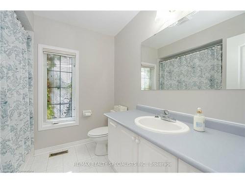 5916 Bermuda Drive, Mississauga, ON - Indoor Photo Showing Bathroom