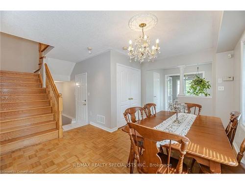 5916 Bermuda Drive, Mississauga, ON - Indoor Photo Showing Dining Room