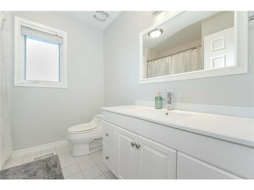 7521 Keenansville Road, Tottenham, ON - Indoor Photo Showing Bathroom