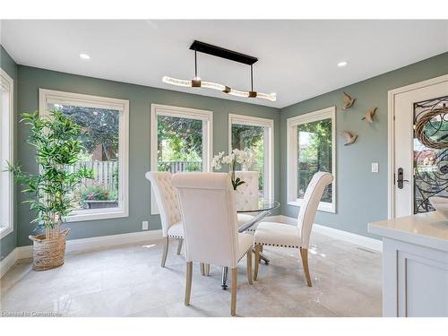 2476 Hargood Place, Mississauga, ON - Indoor Photo Showing Dining Room