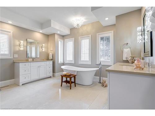 2476 Hargood Place, Mississauga, ON - Indoor Photo Showing Bathroom