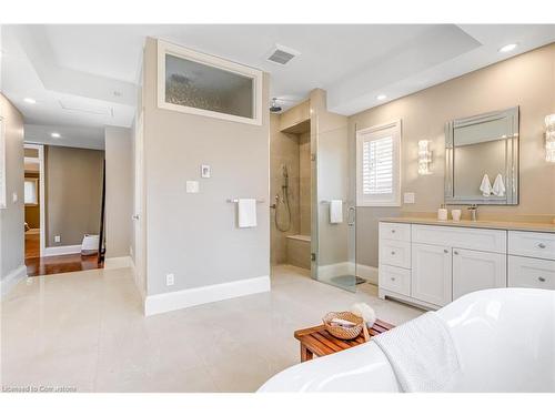 2476 Hargood Place, Mississauga, ON - Indoor Photo Showing Bathroom