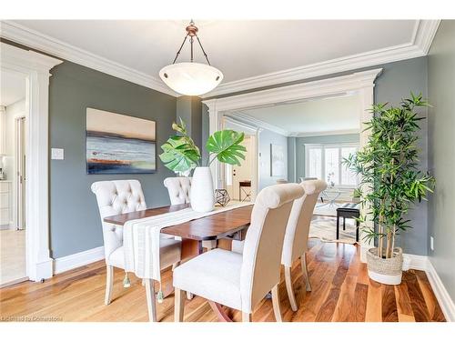 2476 Hargood Place, Mississauga, ON - Indoor Photo Showing Dining Room