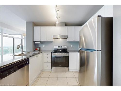 1710-9 George Street N, Brampton, ON - Indoor Photo Showing Kitchen With Stainless Steel Kitchen With Double Sink