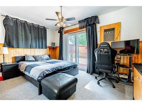 8362 Parkway Drive, Niagara Falls, ON - Indoor Photo Showing Bedroom