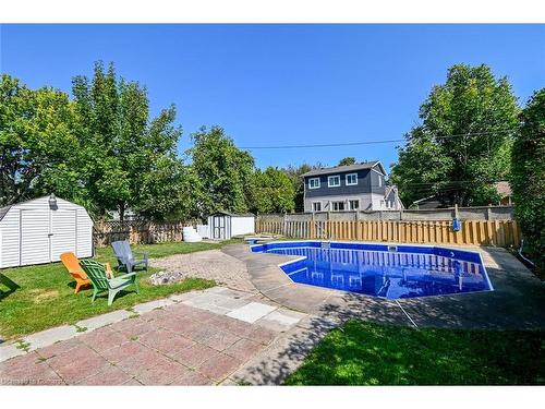 8362 Parkway Drive, Niagara Falls, ON - Outdoor With In Ground Pool With Backyard