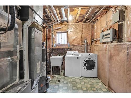 170 Martinet Avenue, London, ON - Indoor Photo Showing Laundry Room