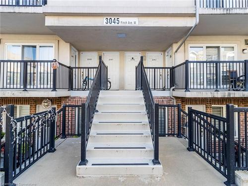 2079-3045 Finch Avenue W, North York, ON - Outdoor With Balcony