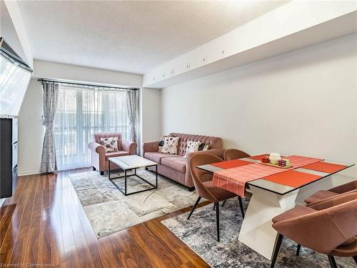 2079-3045 Finch Avenue W, North York, ON - Indoor Photo Showing Living Room