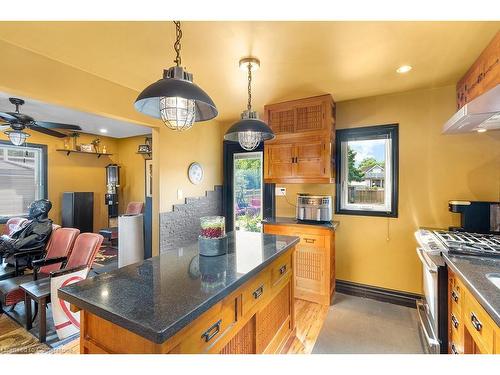 14 Royce Avenue, Brampton, ON - Indoor Photo Showing Kitchen