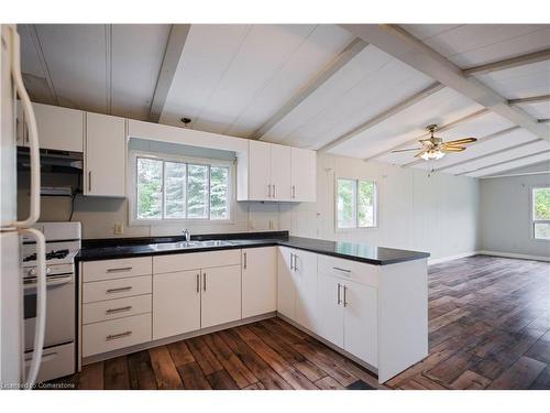 282329 Concession Rd 4 5 Road, Grand Valley, ON - Indoor Photo Showing Kitchen