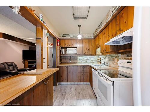 6 Robert Lane, Georgetown, ON - Indoor Photo Showing Kitchen With Double Sink