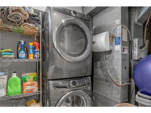 89 Acadian Heights, Brampton, ON - Indoor Photo Showing Laundry Room