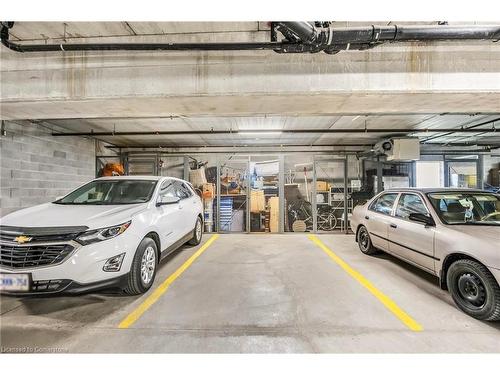 313-91 Raglan Street, Collingwood, ON - Indoor Photo Showing Garage