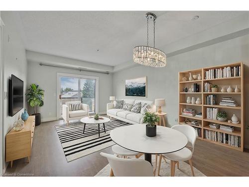 313-91 Raglan Street, Collingwood, ON - Indoor Photo Showing Dining Room