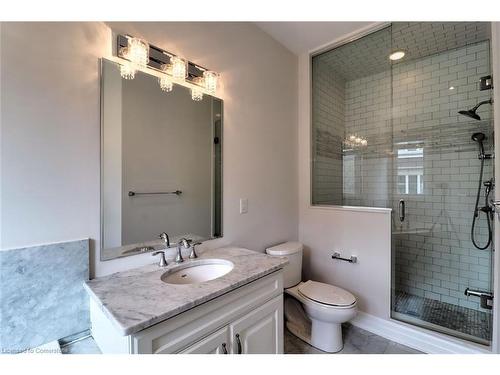 173 Sixteen Mile Drive, Oakville, ON - Indoor Photo Showing Bathroom