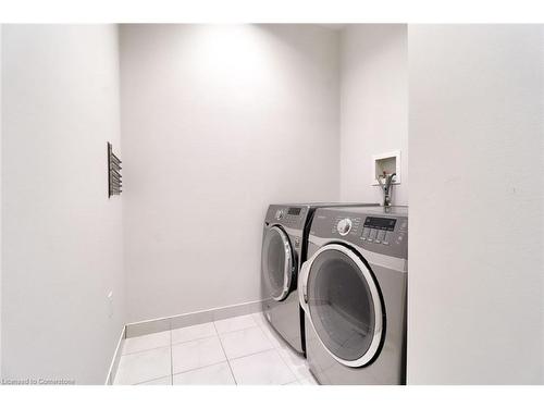 173 Sixteen Mile Drive, Oakville, ON - Indoor Photo Showing Laundry Room