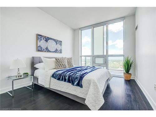 Ph07-4633 Glen Erin Drive, Mississauga, ON - Indoor Photo Showing Bedroom