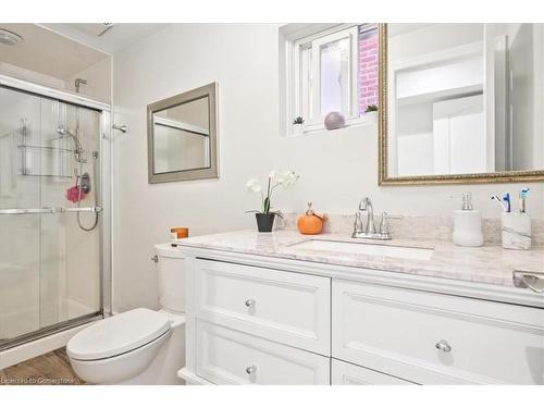 4271 Curia Crescent, Mississauga, ON - Indoor Photo Showing Bathroom