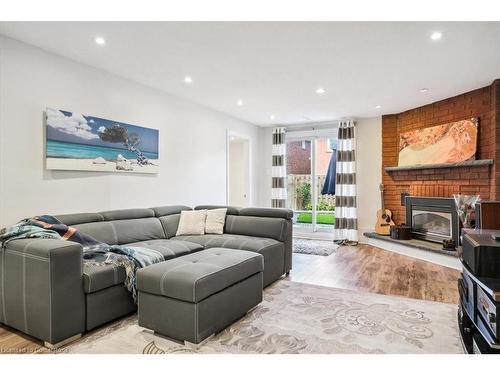 4271 Curia Crescent, Mississauga, ON - Indoor Photo Showing Living Room With Fireplace