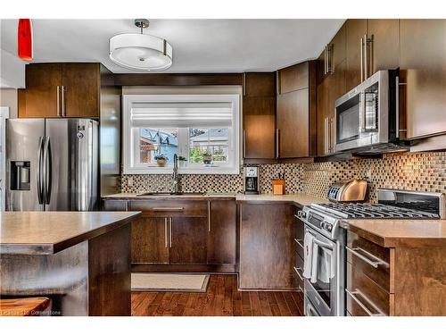 1371 Tansley Drive, Oakville, ON - Indoor Photo Showing Kitchen