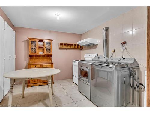 1371 Tansley Drive, Oakville, ON - Indoor Photo Showing Laundry Room