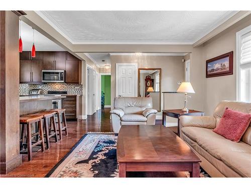 1371 Tansley Drive, Oakville, ON - Indoor Photo Showing Living Room