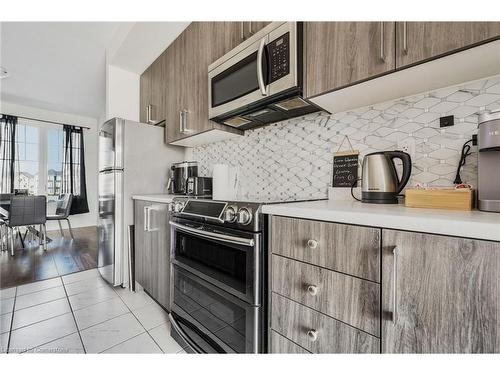 197 Village Gate, Wasaga Beach, ON - Indoor Photo Showing Kitchen