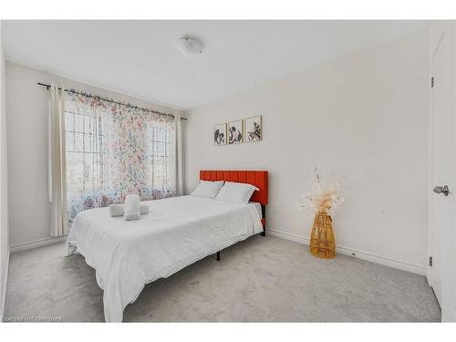 197 Village Gate, Wasaga Beach, ON - Indoor Photo Showing Bedroom