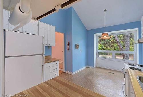 2822 Folkway Drive, Mississauga, ON - Indoor Photo Showing Kitchen