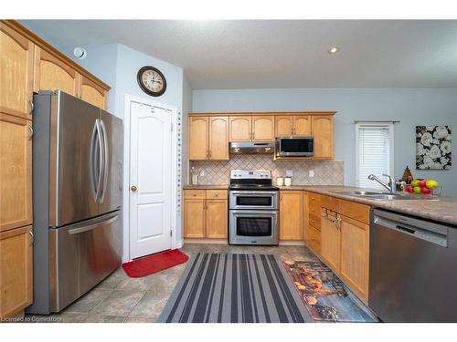 81 Shephard Avenue, New Tecumseth, ON - Indoor Photo Showing Kitchen With Double Sink