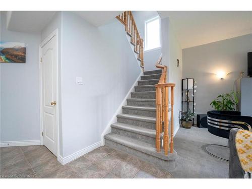 81 Shephard Avenue, New Tecumseth, ON - Indoor Photo Showing Other Room